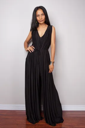 Sleeveless Black Jumper Maxi Dress