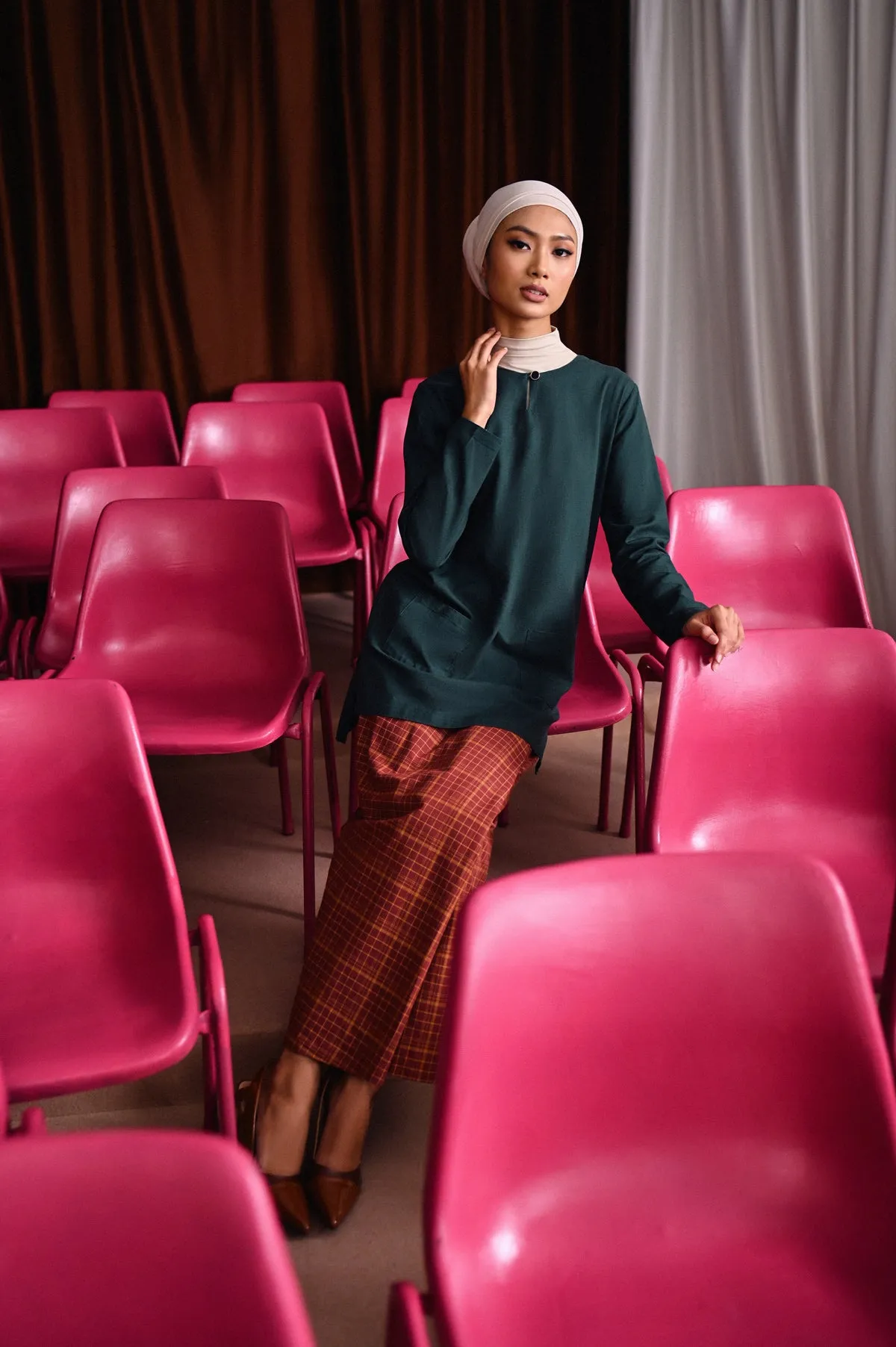 The Dulu Kita Women Kurti - Emerald Green